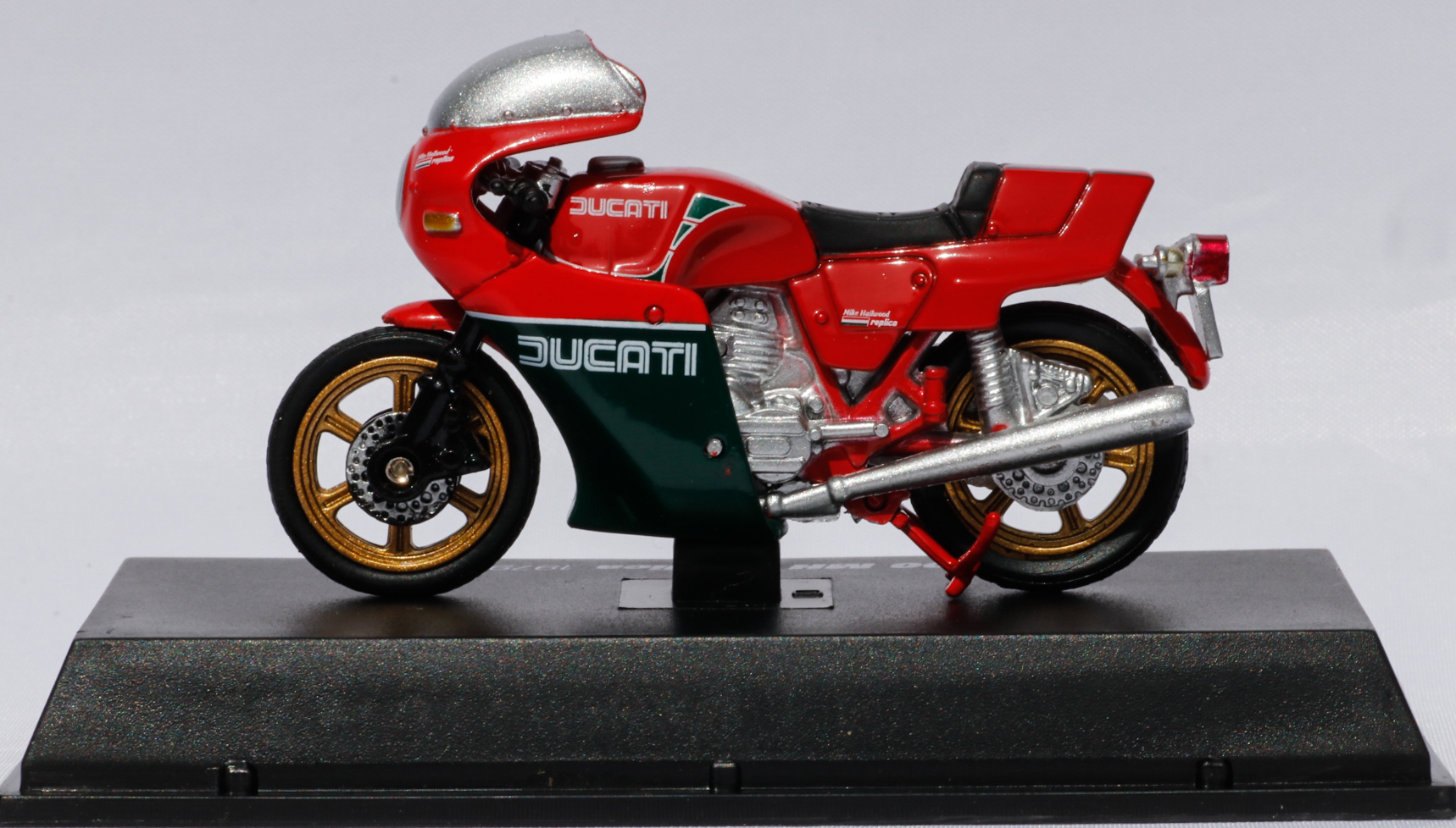 Newray 1-32 Ducati Mike Hailwood Replica
